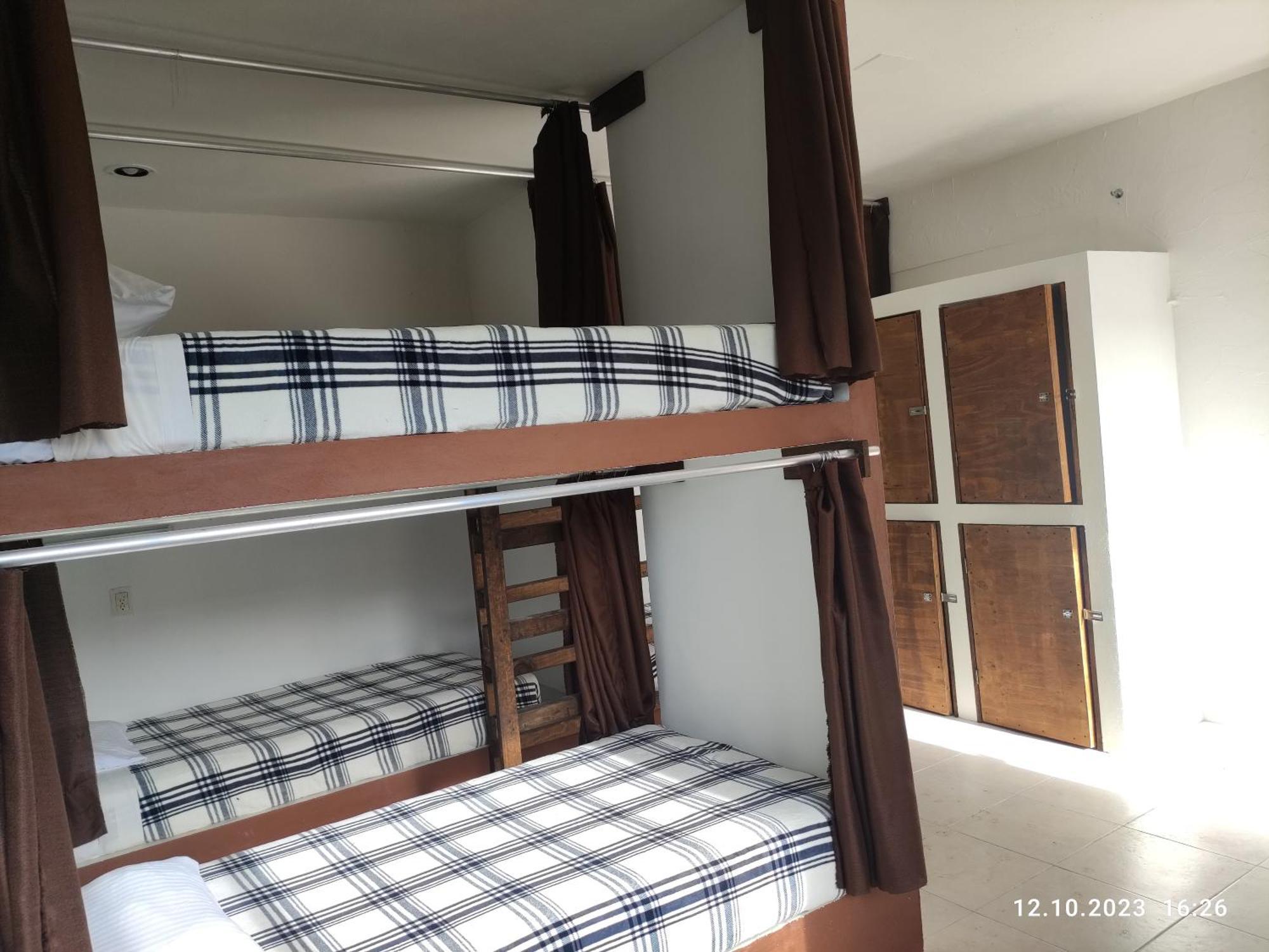 The All Inclusive Hostel - Food, Drinks And Transportation To The Beach And Cenotes Tulum Oda fotoğraf