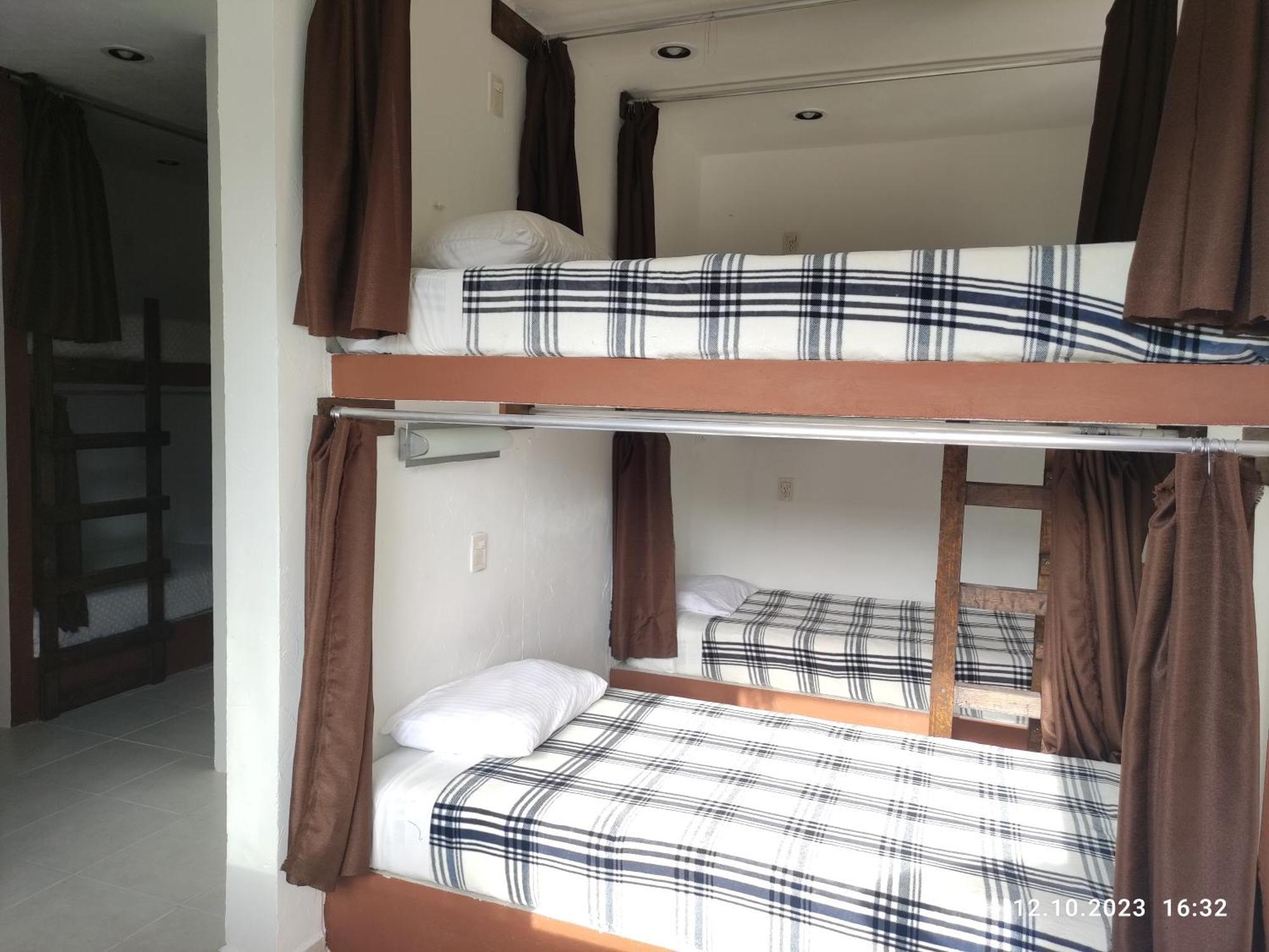 The All Inclusive Hostel - Food, Drinks And Transportation To The Beach And Cenotes Tulum Oda fotoğraf